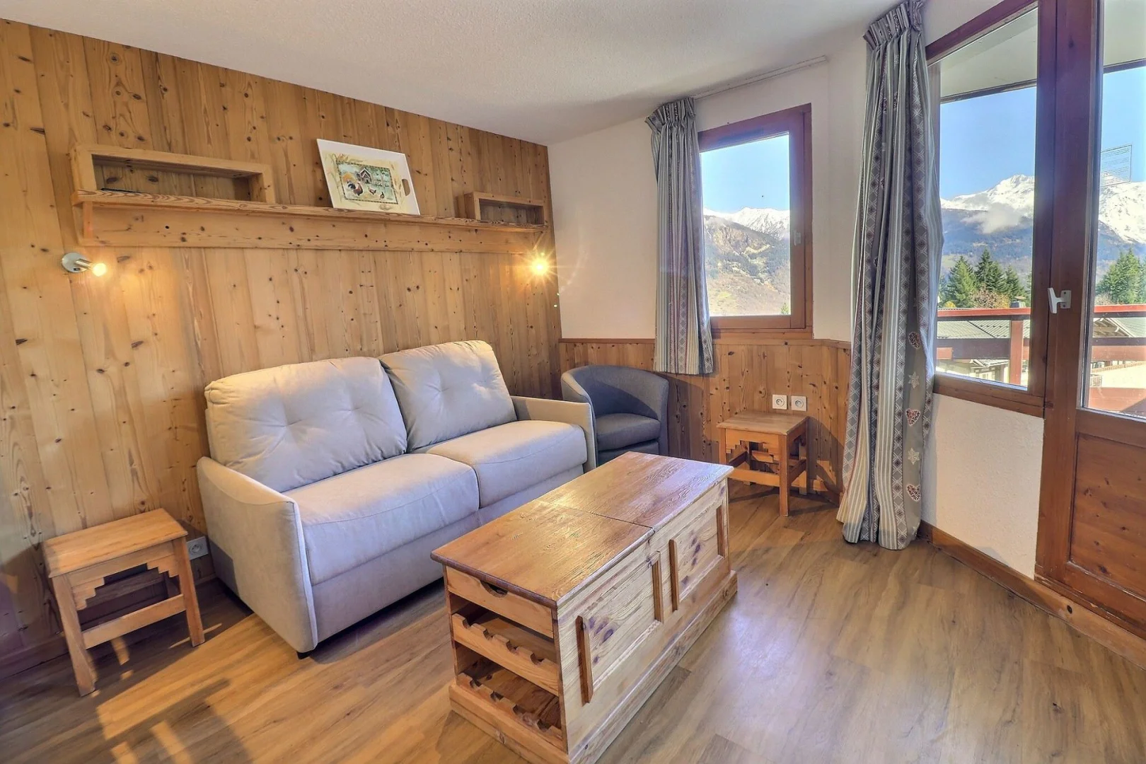 LGB102 / 2 комнаты и альков / La Tania / Centre - La Tania