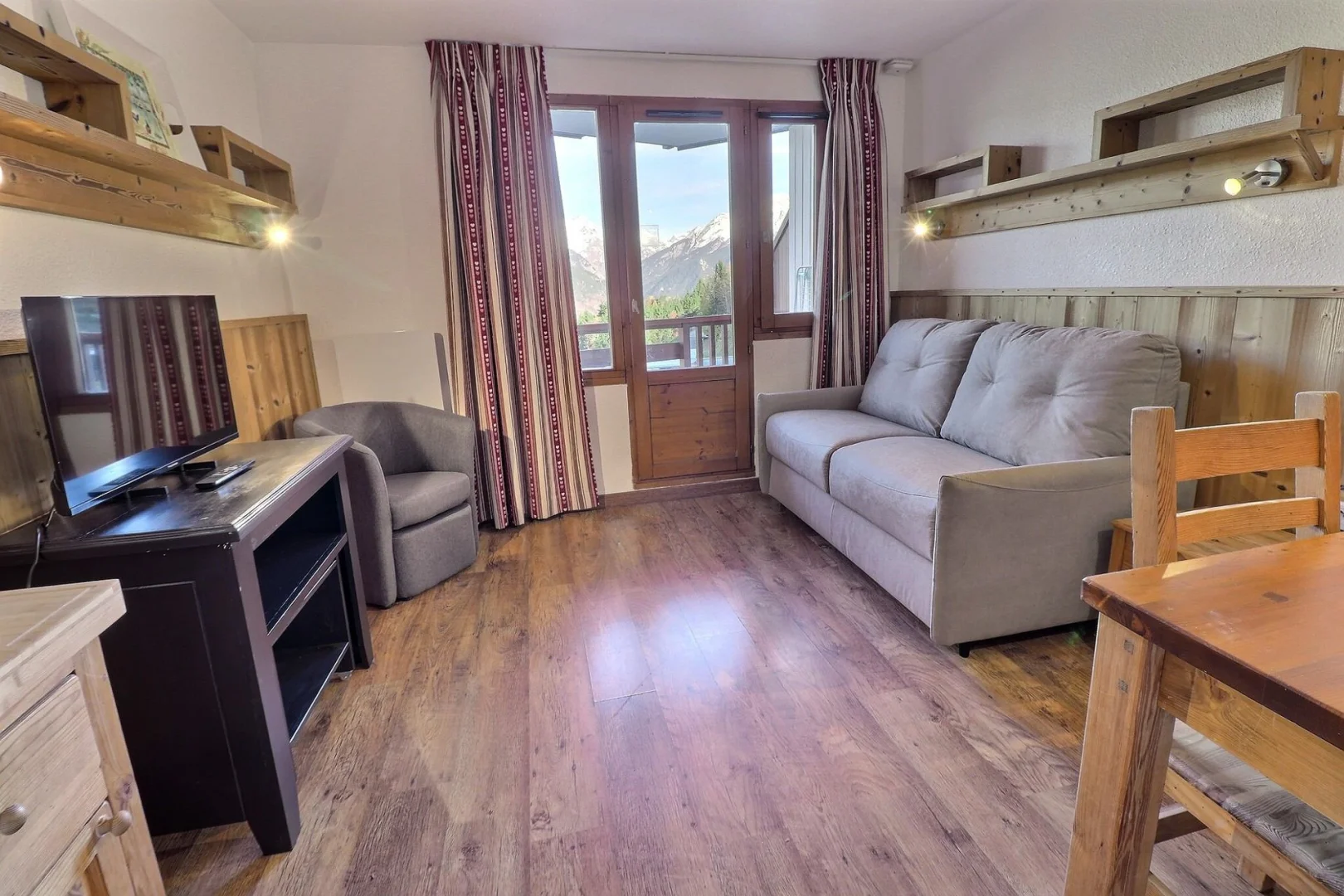 LGB508 / 2 комнаты / La Tania / Centre - La Tania