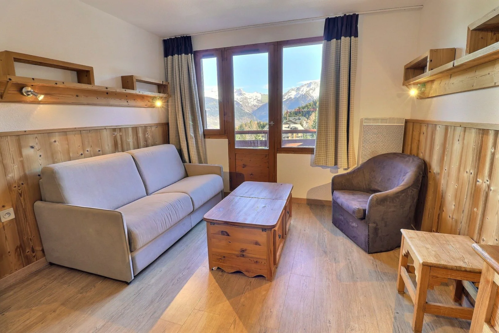 LGB924 / 2 комнаты / La Tania / Centre - La Tania